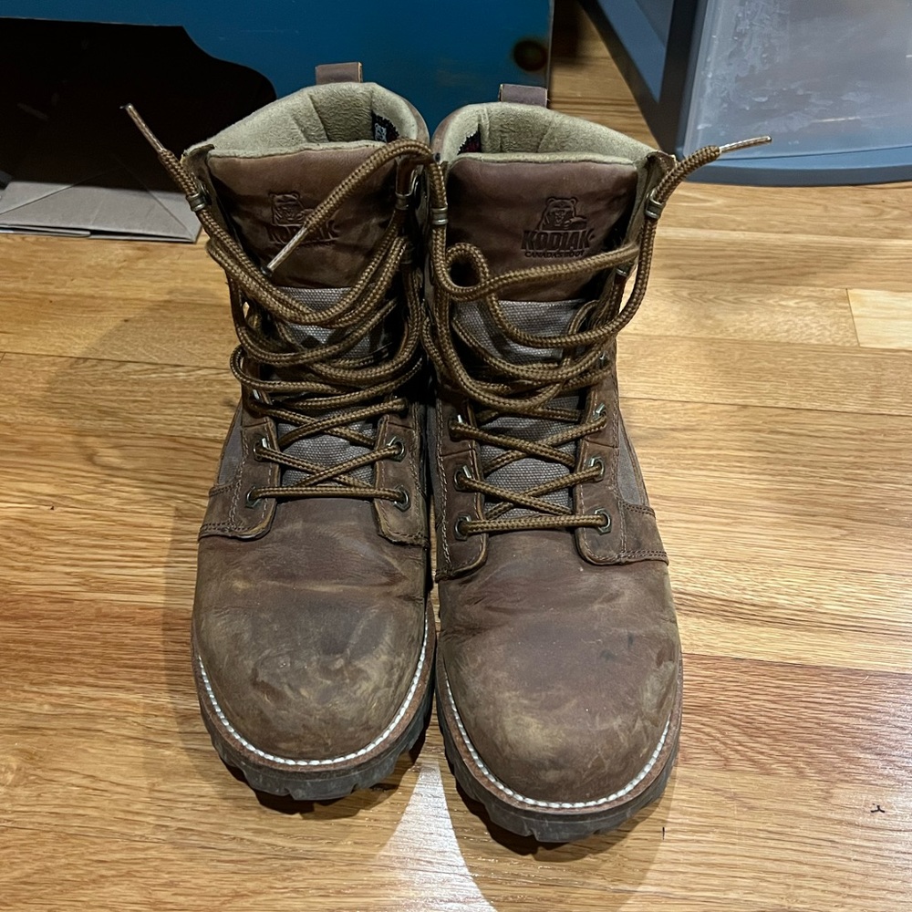 Kodiak waterproof brown boots